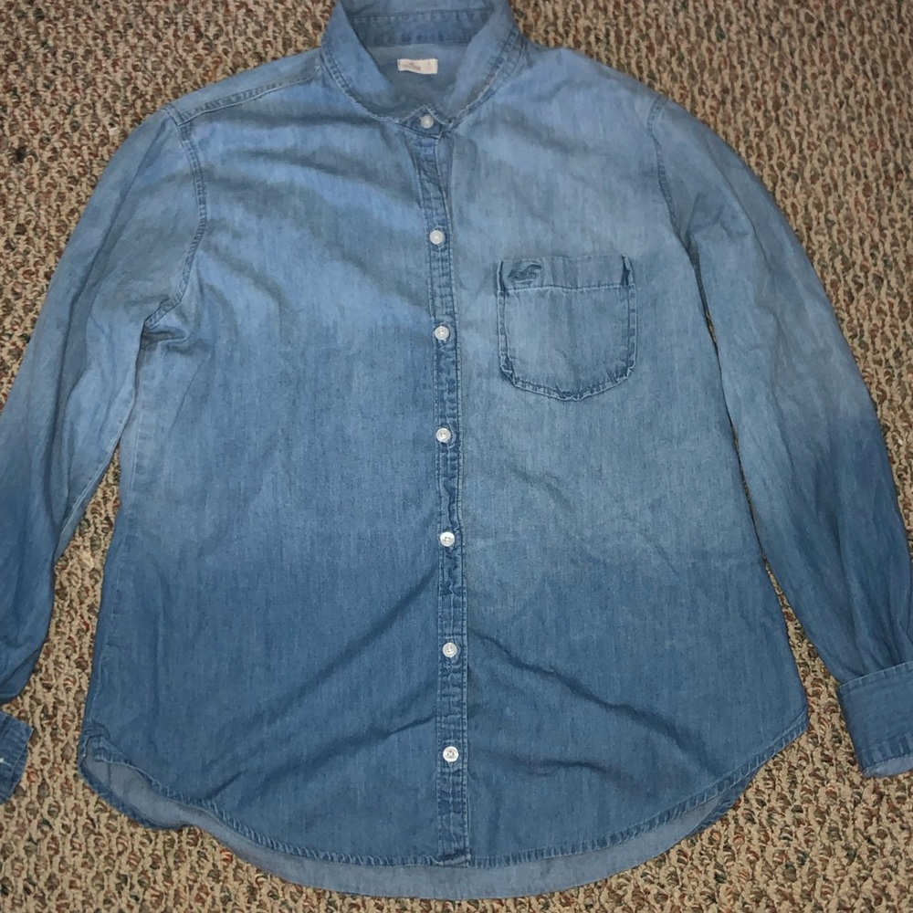 Hollister Men’s Blue Button Up